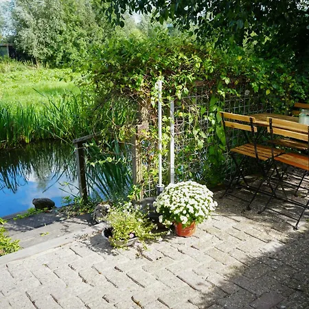 De Kopstoof Bed & Breakfast Lekkerkerk